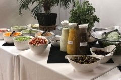 thumbs_Salad-Bar
