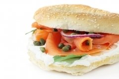thumbs_smoked-salmon-bagel